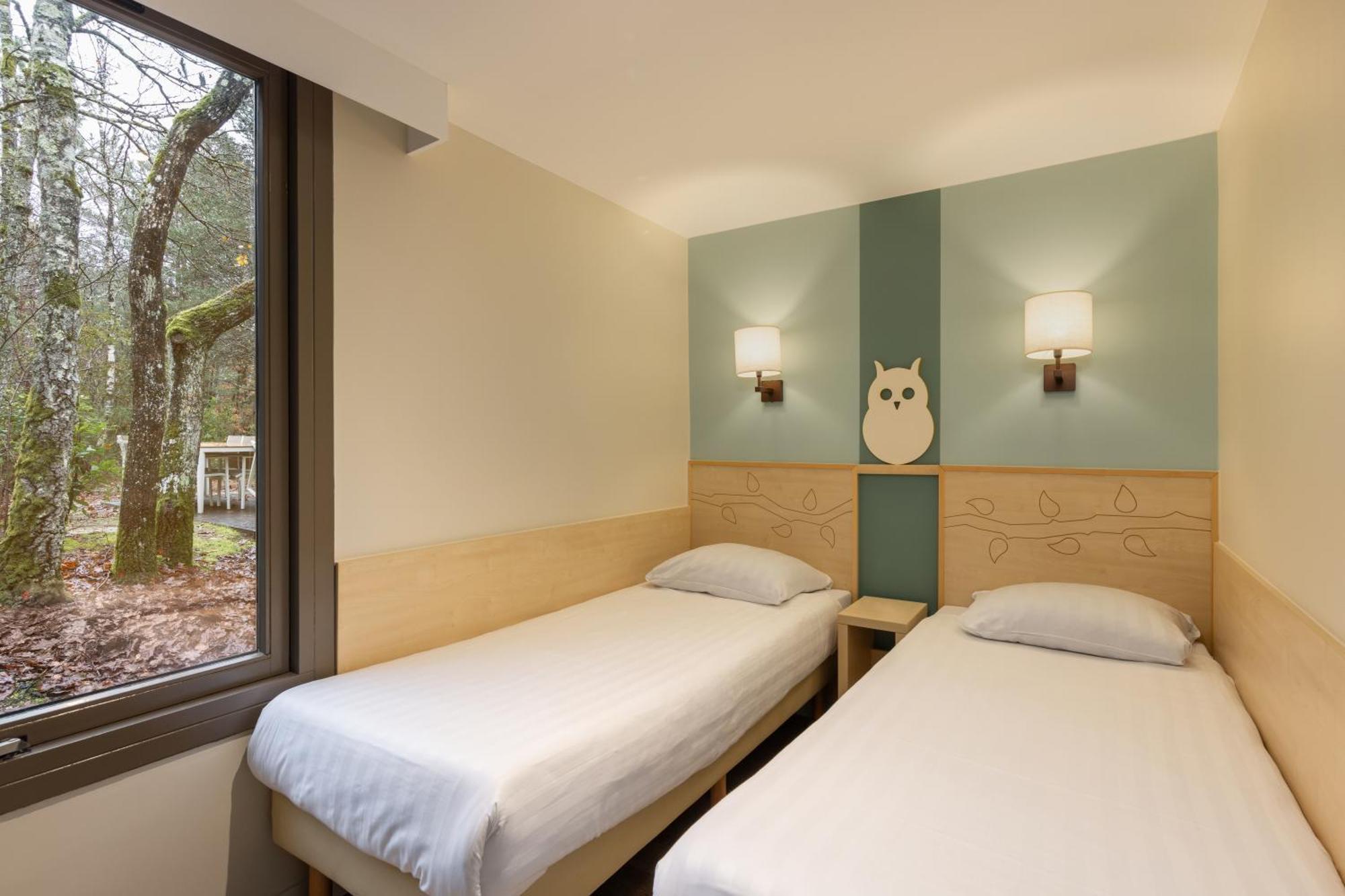 Center Parcs Les Hauts De Bruyeres Шомон-сюр-Тарон Экстерьер фото