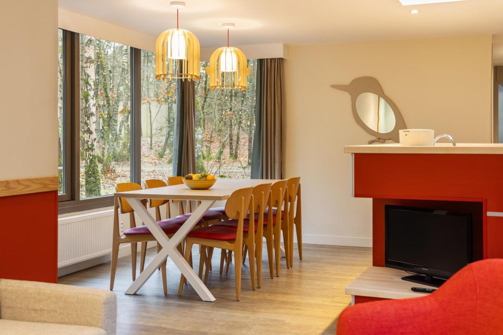 Center Parcs Les Hauts De Bruyeres Шомон-сюр-Тарон Экстерьер фото