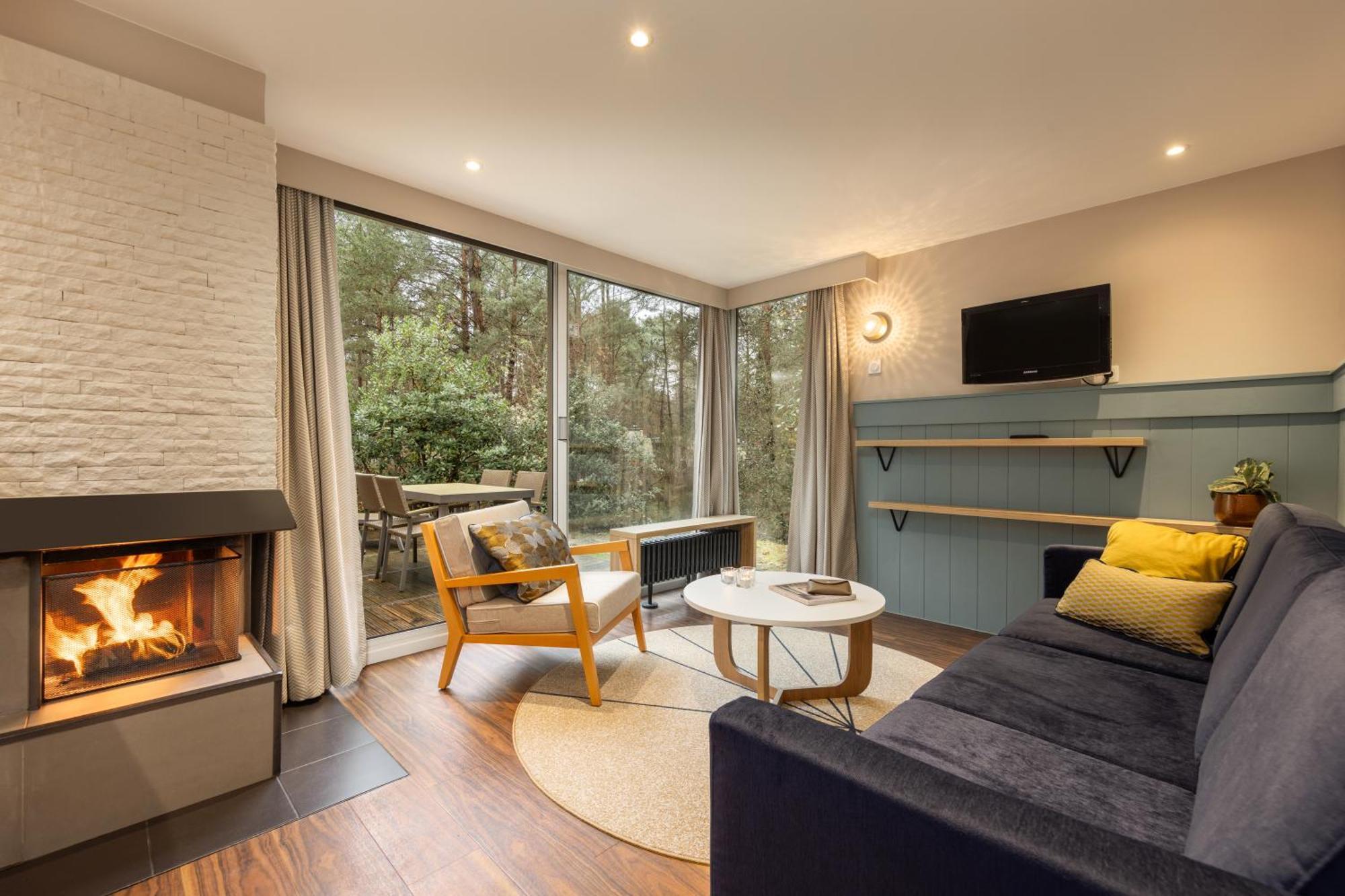 Center Parcs Les Hauts De Bruyeres Шомон-сюр-Тарон Экстерьер фото